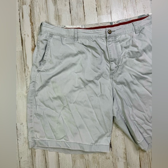 Tommy Bahama Chino Shorts Men's 40 Performance Athletic Beige - Picture 3 of 9